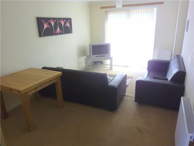  Image of 5 bedroom Town House to rent in Larch Street Dundee DD1 at West End Dundee Dundee, DD1 5NQ