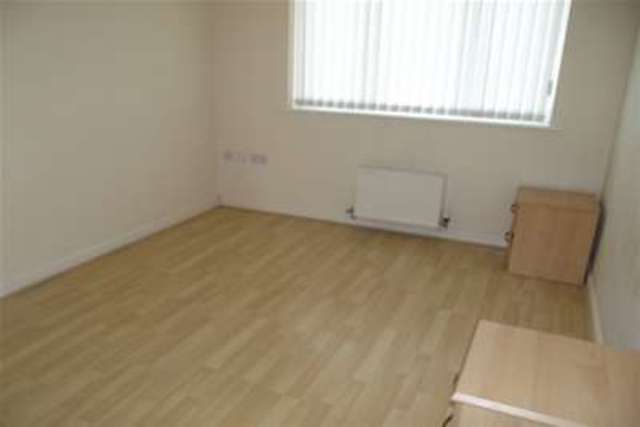  Image of 2 bedroom Flat to rent in Larchtree Mews West Derby Liverpool L12 at Liverpool, L12 4ZA