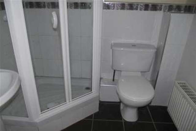  Image of 2 bedroom Flat to rent in Larchtree Mews West Derby Liverpool L12 at Liverpool, L12 4ZA