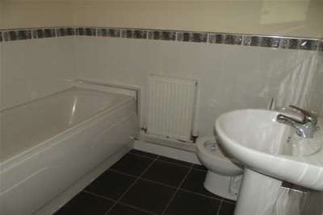  Image of 2 bedroom Flat to rent in Larchtree Mews West Derby Liverpool L12 at Liverpool, L12 4ZA