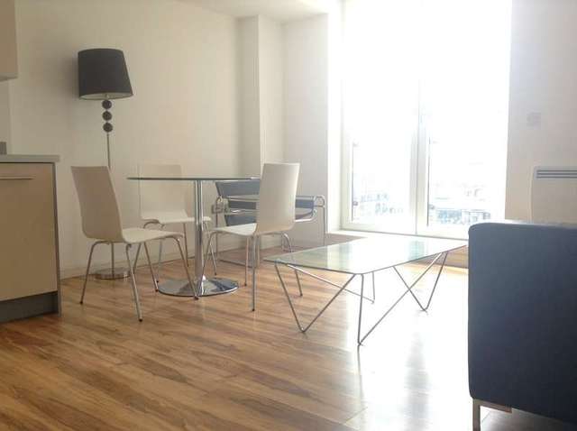  Image of 2 bedroom Flat to rent in Bromsgrove Street Birmingham B5 at 155 Bromsgrove Street Birmingham West Midlands, B5 6AE