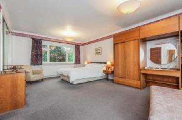  Image of 4 bedroom Detached house for sale in Garden Close Leatherhead KT22 at Leatherhead Surrey Givons Grove, KT22 8LR