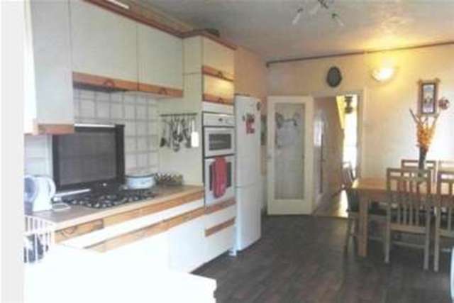  Image of 3 bedroom Semi-Detached house to rent in Lebanon Road Addiscombe Croydon CR0 at Croydon, CR0 6UT