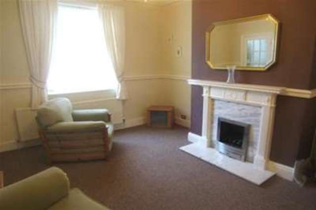  Image of 3 bedroom Terraced house to rent in Leeds Road Outwood Wakefield WF1 at Wakefield, WF1 2PN