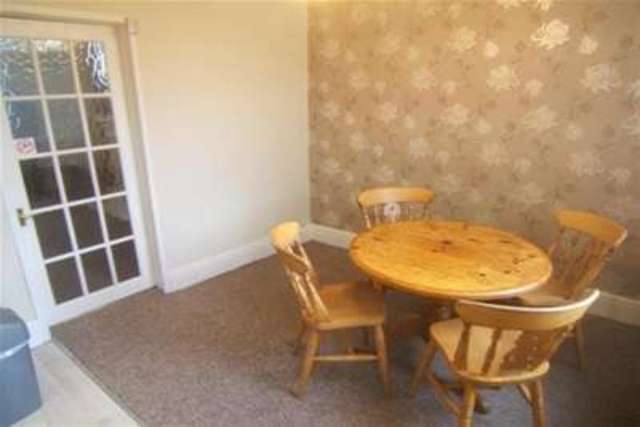  Image of 3 bedroom Terraced house to rent in Leeds Road Outwood Wakefield WF1 at Wakefield, WF1 2PN
