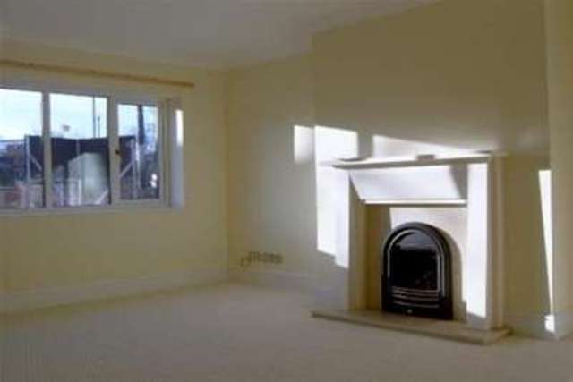  Image of 4 bedroom Detached house to rent in Leeds Road Outwood Wakefield WF1 at Wakefield, WF1 2JB