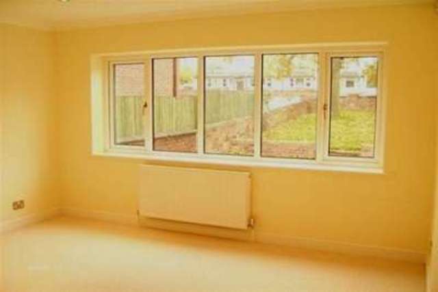  Image of 4 bedroom Detached house to rent in Leeds Road Outwood Wakefield WF1 at Wakefield, WF1 2JB