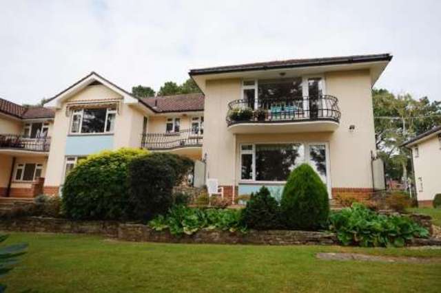 Image of 3 bedroom Flat to rent in Golf Links Road Ferndown BH22 at Ferndown  Dudsbury, BH22 8BX