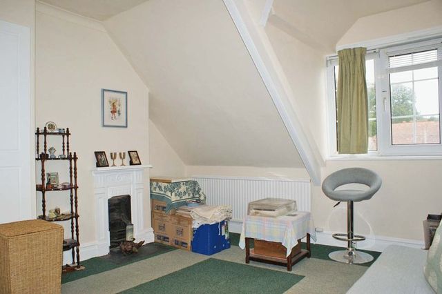  Image of 4 bedroom Flat for sale in Links Road Budleigh Salterton EX9 at Links Road  Budleigh Salterton, EX9 6DF