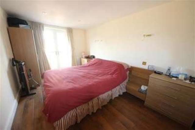  Image of 2 bedroom Flat to rent in London Road Burpham Guildford GU1 at Guildford, GU1 2AA