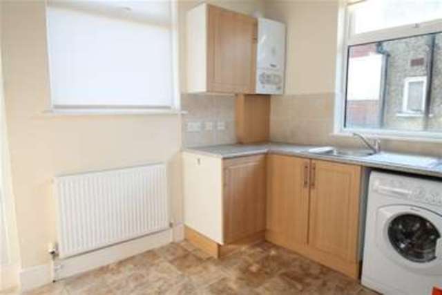  Image of 2 bedroom Property to rent in London Road Cheam Sutton SM3 at Sutton, SM3 9BJ