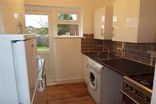  Image of 3 bedroom Detached house to rent in Oakwood Hill Loughton IG10 at Loughton, IG10 3EP
