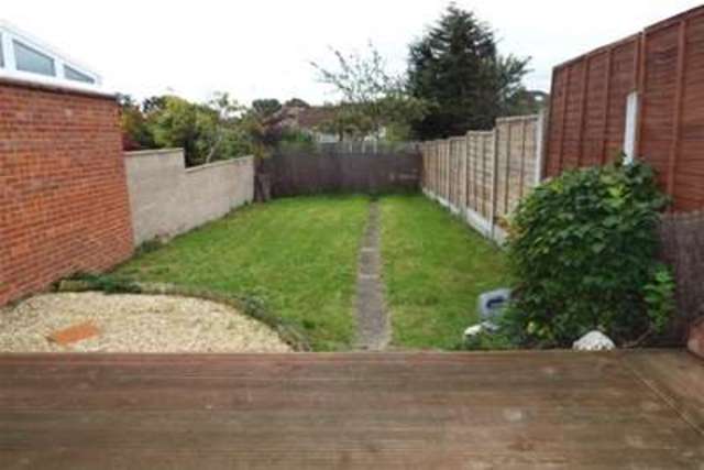  Image of 3 bedroom Detached house to rent in Oakwood Hill Loughton IG10 at Loughton, IG10 3EP