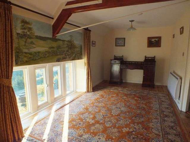  Image of 2 bedroom Flat for sale in Lower Catherston Road Charmouth Bridport DT6 at Lower Catherston Road Charmouth Charmouth, DT6 6LY