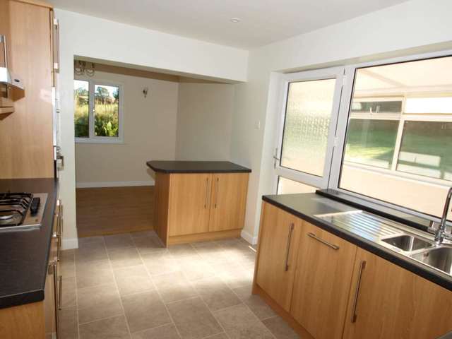  Image of 3 bedroom Bungalow for sale in Lower Metherell Lower Metherell Callington PL17 at Lower Metherell Callington, PL17 8BJ