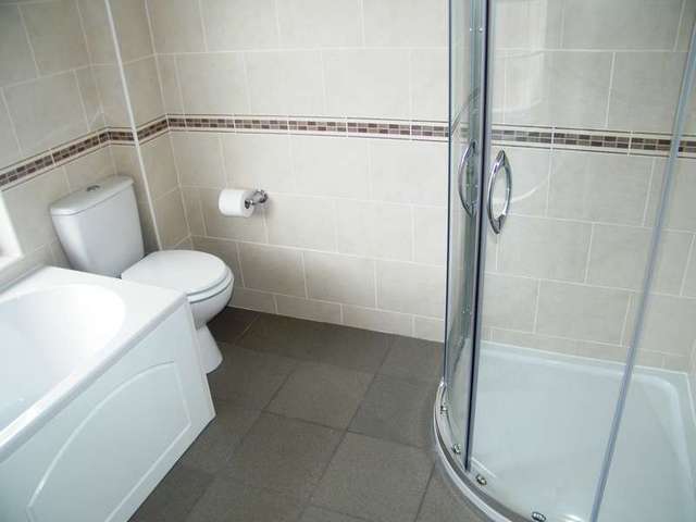  Image of 3 bedroom Terraced house to rent in Wedgwood Drive Parkstone Poole BH14 at Poole, BH14 8EX