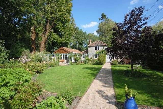  Image of 2 bedroom Cottage for sale in Lower Somerton Lower Somerton Somerton TA11 at Lower Somerton  Somerton, TA11 7AF