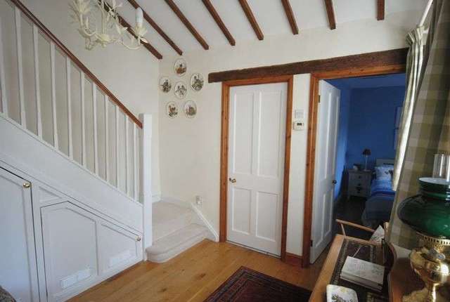  Image of 2 bedroom Cottage for sale in Lower Somerton Lower Somerton Somerton TA11 at Lower Somerton  Somerton, TA11 7AF
