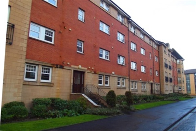  Image of 2 bedroom Flat to rent in Macdougall Street Glasgow G43 at Pollokshaws Glasgow Glasgow, G43 1RZ