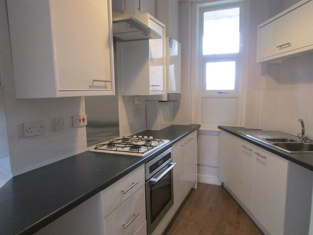  Image of 2 bedroom Flat to rent in Maclaren Place Glasgow G44 at Netherlee Glasgow Glasgow, G44 3RZ