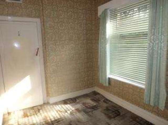  Image of 2 bedroom Terraced house for sale in Manchester Road Huddersfield HD4 at Huddersfield West Yorkshire Milnsbridge, HD4 5TA