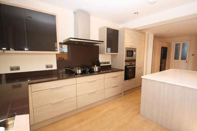  Image of 3 bedroom Semi-Detached house for sale in Manchester Road Southport PR9 at Southport Banks, PR9 9BJ