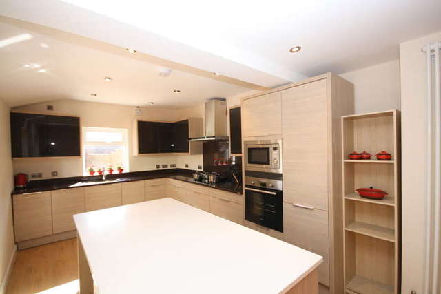  Image of 3 bedroom Semi-Detached house for sale in Manchester Road Southport PR9 at Southport Banks, PR9 9BJ