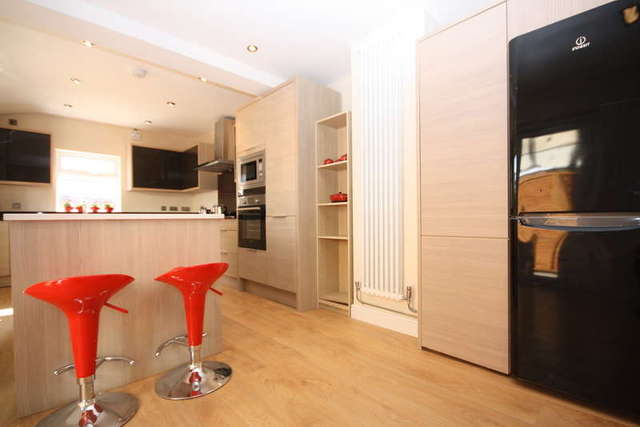  Image of 3 bedroom Semi-Detached house for sale in Manchester Road Southport PR9 at Southport Banks, PR9 9BJ