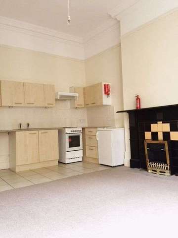  Image of 1 bedroom Property to rent in Manilla Road Clifton Bristol BS8 at Manilla Road Clifton Bristol, BS8 4ED