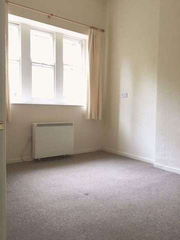  Image of 1 bedroom Property to rent in Manilla Road Clifton Bristol BS8 at Manilla Road Clifton Bristol, BS8 4ED