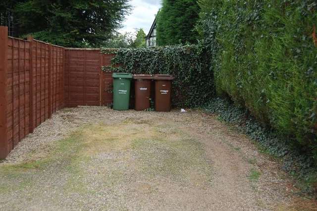  Image of 2 bedroom Terraced house to rent in Manor Road Ossett WF5 at Ossett Ossett, WF5 0LD