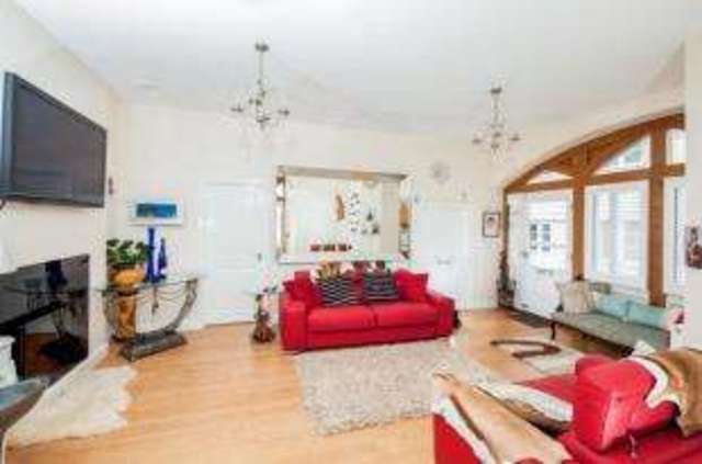  Image of 2 bedroom Flat for sale in Manor Road Torquay TQ1 at Manor Road Torquay Babbacombe, TQ1 3JS