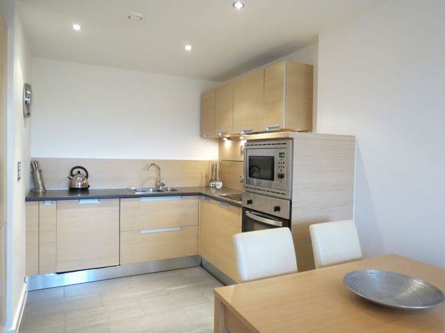  Image of 1 bedroom Apartment to rent in Hornbeam Way Manchester M4 at 1 Hornbeam Way  Manchester City, M4 4AQ