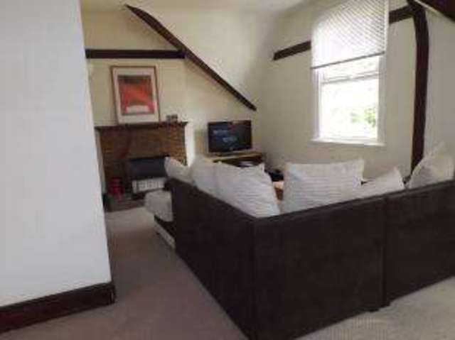  Image of 1 bedroom Flat for sale in Mayfield Road Moseley Birmingham B13 at Moseley Birmingham Moseley, B13 9HH