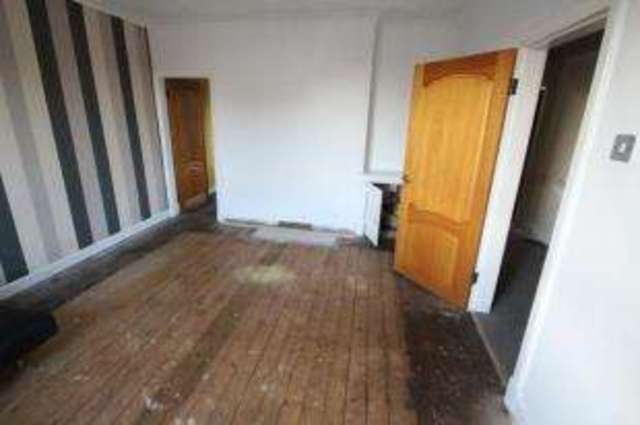 Image of 2 bedroom Flat for sale in Mcgregor Avenue Stevenston KA20 at Stevenston North Ayrshire Stevenston, KA20 4BA