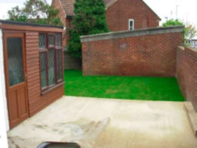  Image of 3 bedroom Detached house to rent in Medway Road Gillingham ME7 at Medway Road  Gillingham, ME7 1NL