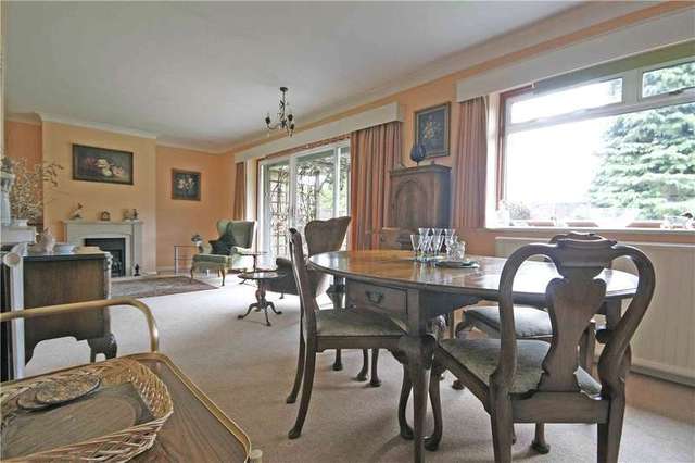  Image of 3 bedroom Detached house for sale in Melbury Close West Byfleet KT14 at West Byfleet Surrey West Byfleet, KT14 6RG