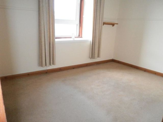  Image of 2 bedroom Flat to rent in Melville Street Perth PH1 at Perth Perthshire Perthshire, PH1 5PY