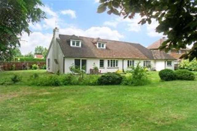 Image of 5 bedroom Detached house to rent in Menin Way Farnham GU9 at Farnham, GU9 8DY