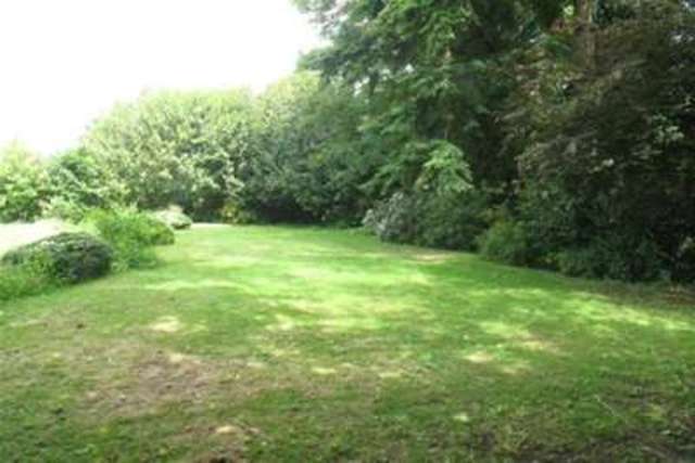  Image of 5 bedroom Detached house to rent in Menin Way Farnham GU9 at Farnham, GU9 8DY