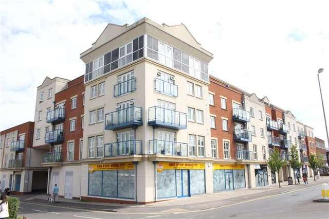  Image of 2 bedroom Apartment for sale in Goldsworth Road Horsell Woking GU21 at 101 Goldsworth Road Woking Horsell, GU21 6LF