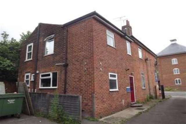  Image of 1 bedroom Flat to rent in Mile End Road Colchester CO4 at Colchester, CO4 5BU