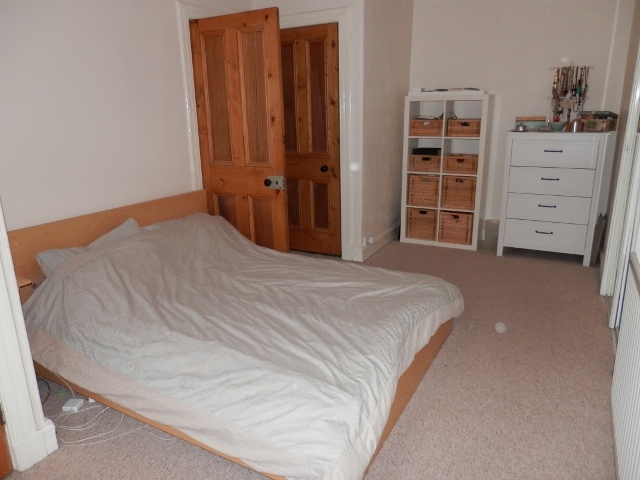  Image of 1 bedroom Flat to rent in Millar Crescent Edinburgh EH10 at Morningside Edinburgh Edinburgh, EH10 5HN
