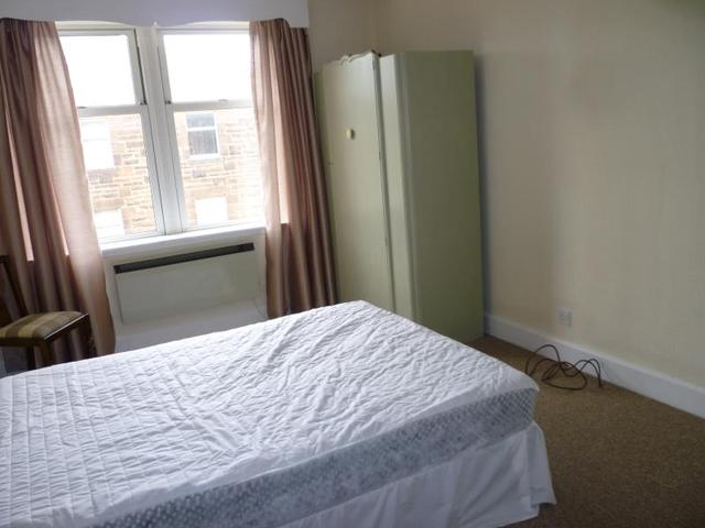  Image of 2 bedroom Flat to rent in Millburn Avenue Dumfries DG1 at Dumfries Dumfries and Galloway Dumfries and Galloway, DG1 4BQ
