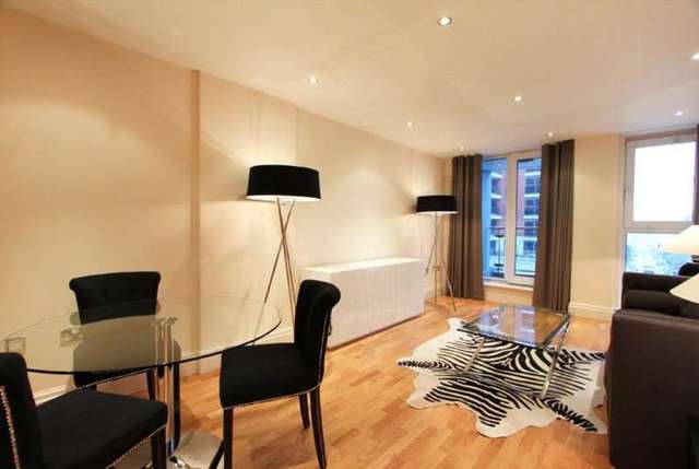  Image of 2 bedroom Flat to rent in Millharbour London E14 at Canary Wharf E14 9TX Canary Wharf, E14 9TX