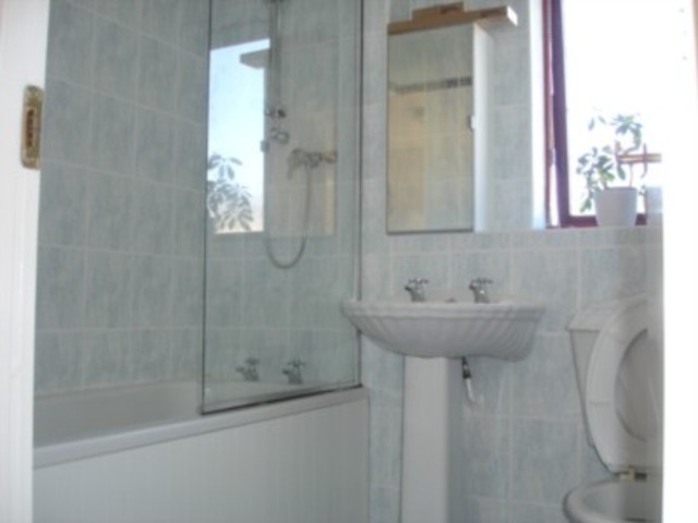  Image of 2 bedroom Flat to rent in Millstream Court Paisley PA1 at Millstream Court  Paisley, PA1 1RR