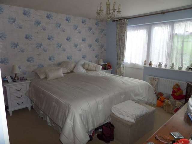  Image of 4 bedroom Detached house for sale in Montgomery Crescent Bolbeck Park Milton Keynes MK15 at Milton Keynes, MK15 8PP