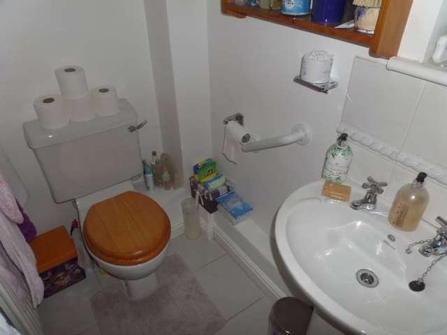  Image of 4 bedroom Detached house for sale in Montgomery Crescent Bolbeck Park Milton Keynes MK15 at Milton Keynes, MK15 8PP