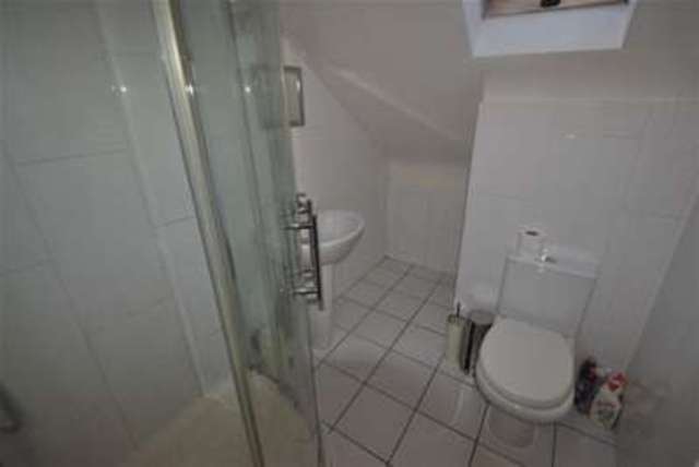  Image of 4 bedroom Terraced house to rent in Montreal Road Ilford IG1 at Montreal Road  Ilford, IG1 4SH