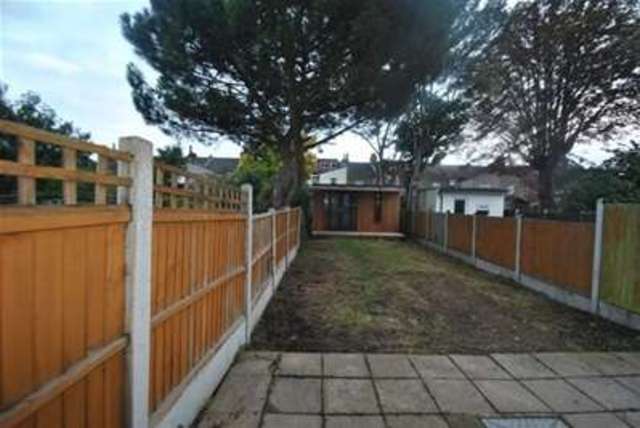  Image of 4 bedroom Terraced house to rent in Montreal Road Ilford IG1 at Montreal Road  Ilford, IG1 4SH